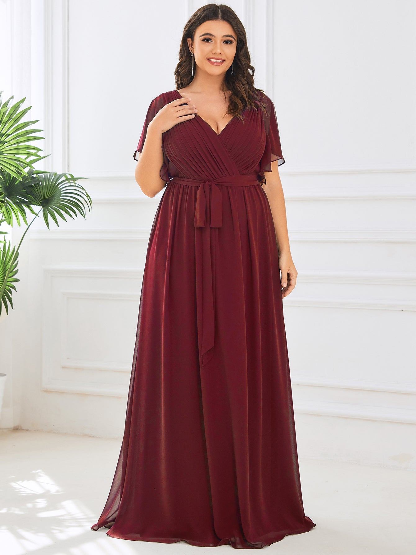 pretty LEORA|Plus Size Pleated Tie-Waist Chiffon Bridesmaid Dress