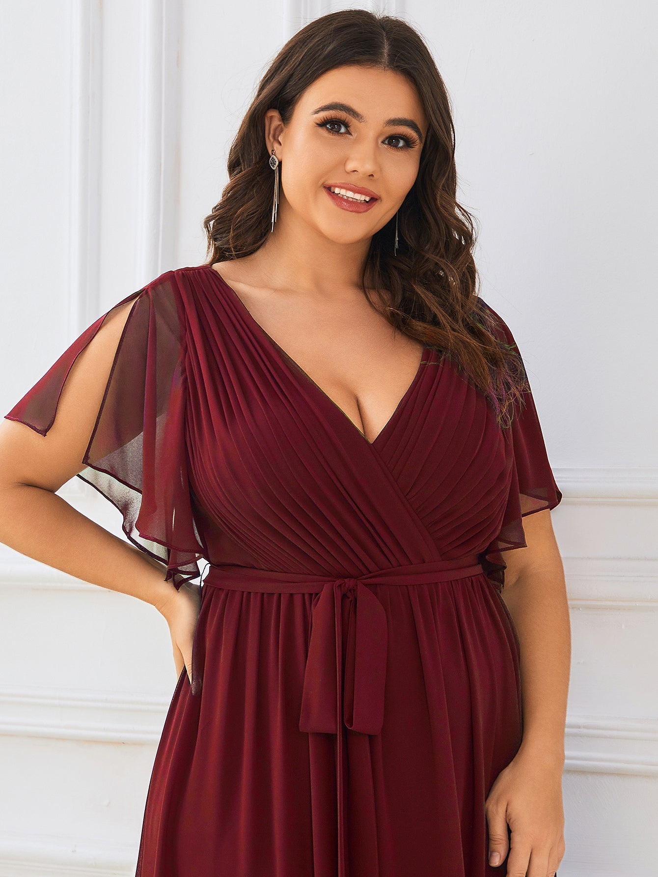 pretty LEORA|Plus Size Pleated Tie-Waist Chiffon Bridesmaid Dress