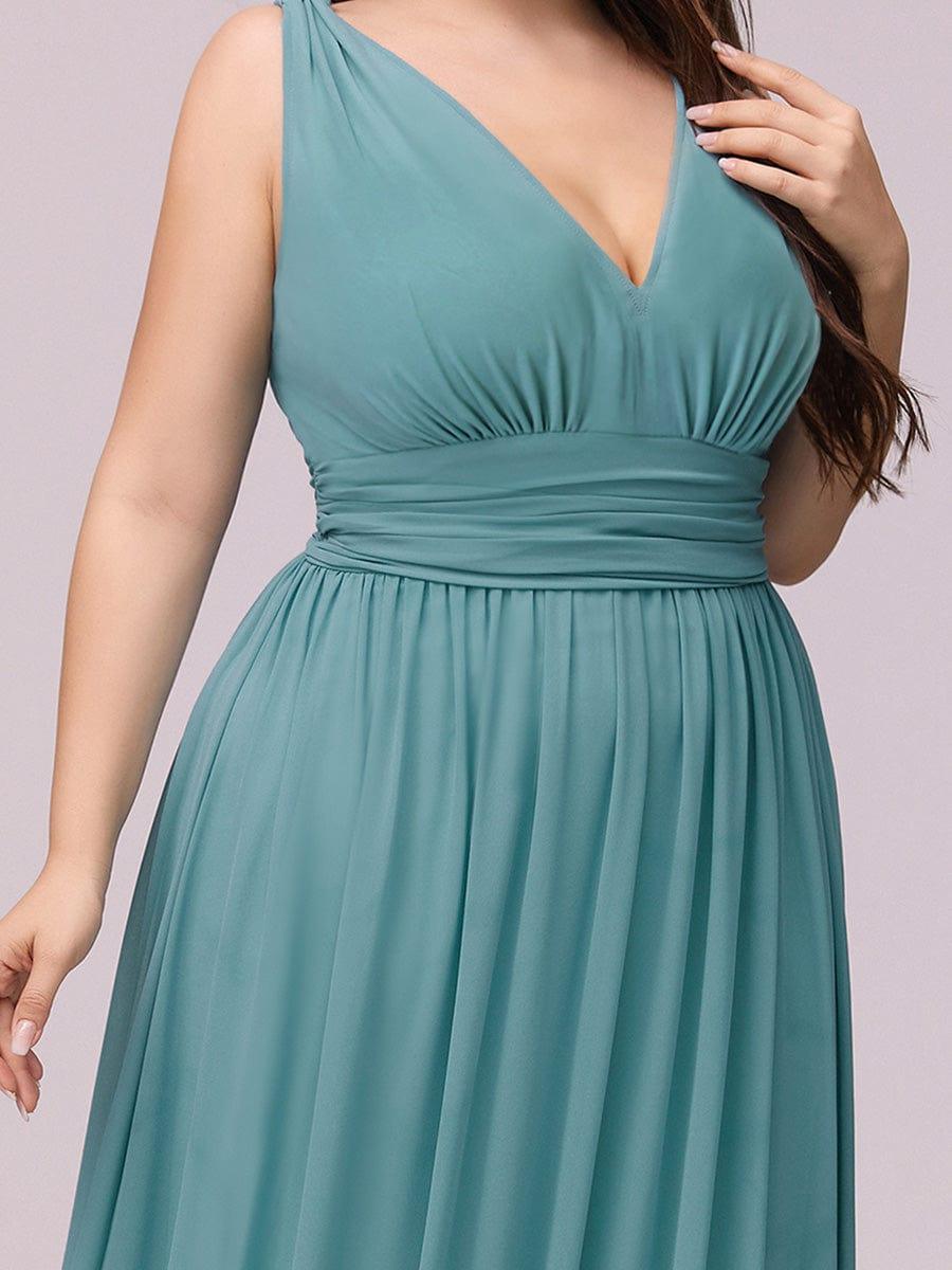 pretty HUSH|Plus Size Sleeveless V-Neck Chiffon Semi Bridesmaid Dress