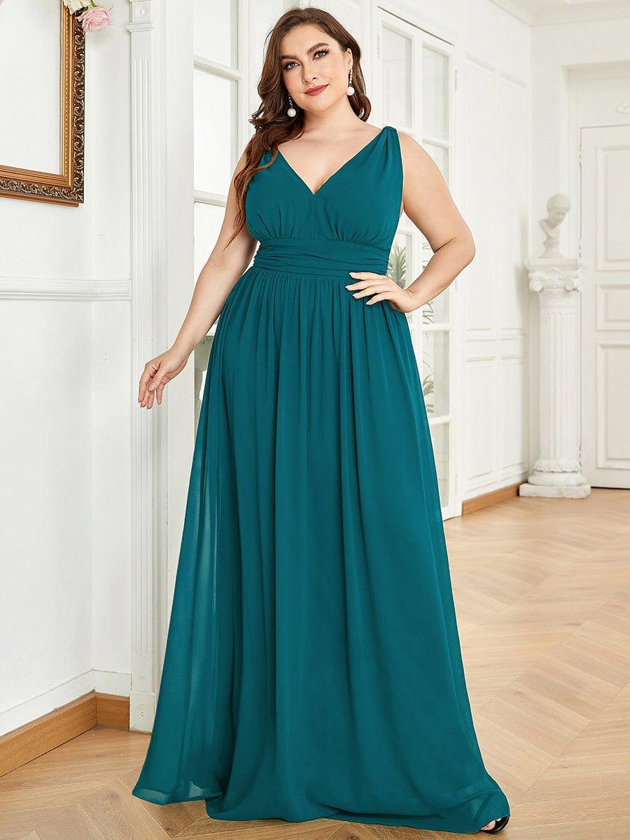pretty HUSH|Plus Size Sleeveless V-Neck Chiffon Semi Bridesmaid Dress