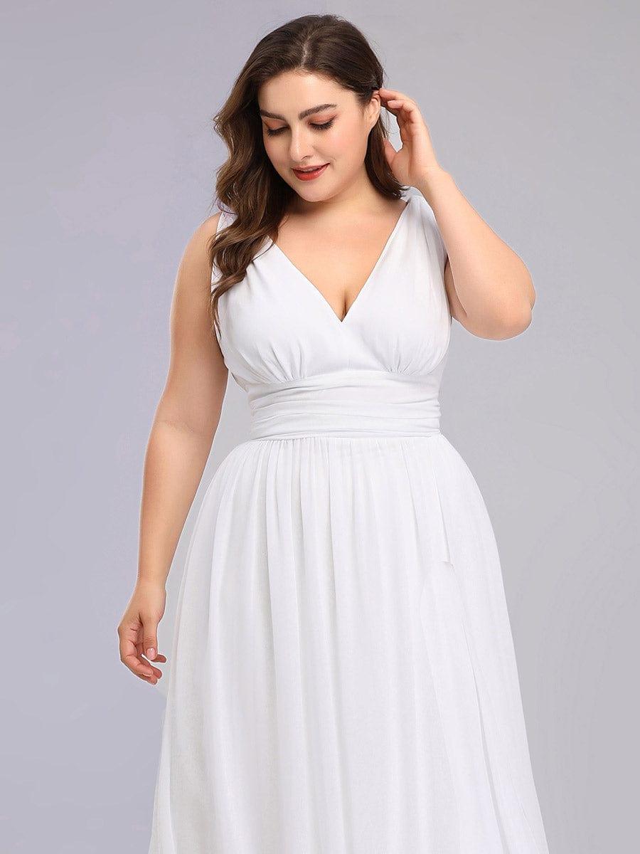 pretty HUSH|Plus Size Sleeveless V-Neck Chiffon Semi Bridesmaid Dress