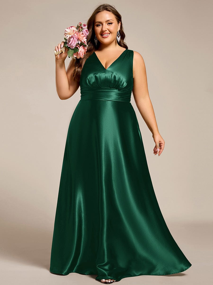 pretty INDY|Plus Size Satin Empire Waist Maxi Bridesmaid Dress with Pockets