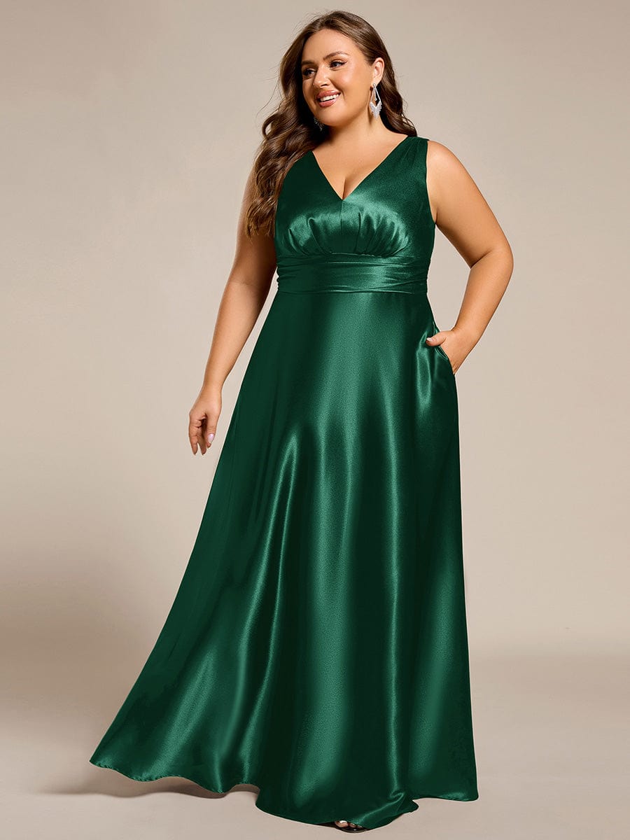 pretty INDY|Plus Size Satin Empire Waist Maxi Bridesmaid Dress with Pockets