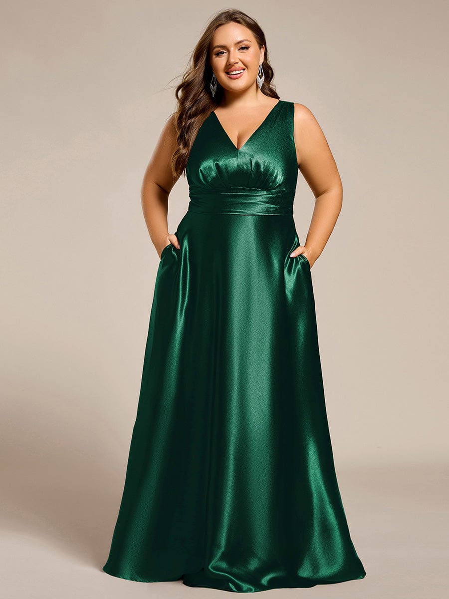 pretty INDY|Plus Size Satin Empire Waist Maxi Bridesmaid Dress with Pockets