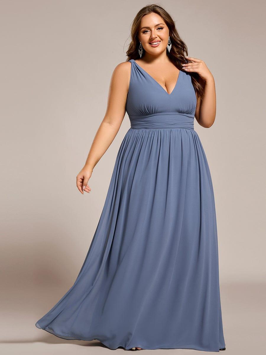 pretty HUSH|Plus Size Sleeveless V-Neck Chiffon Semi Bridesmaid Dress