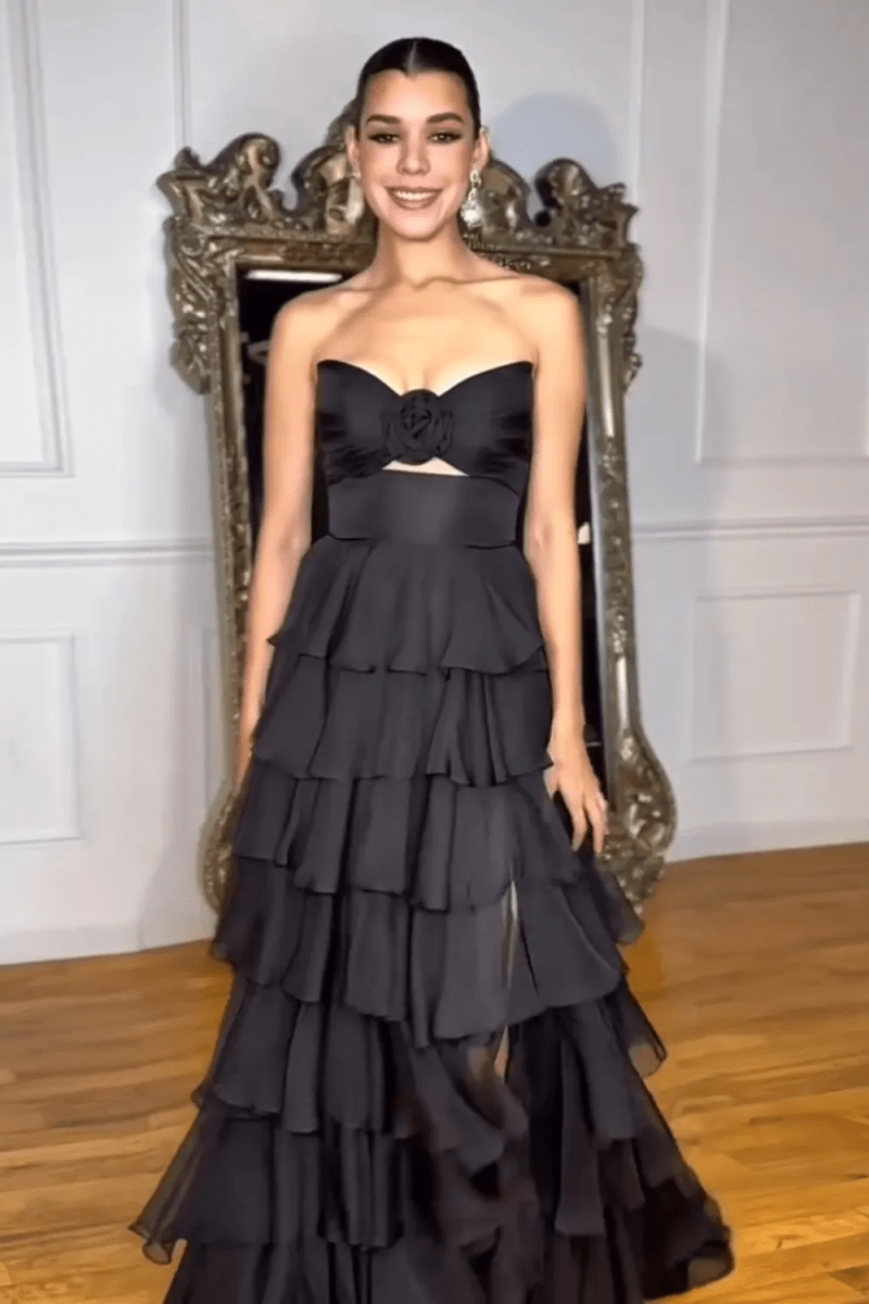 Darlin | A-Line Strapless V-Neck Layered Chiffon Sleeveless Formal Prom Dress