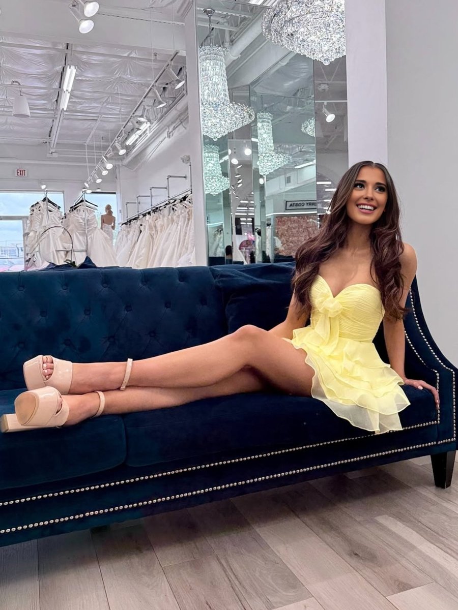 Orlaith | Yellow - A Line Chiffon Ruffles Sweetheart Short Homecoming Dresses with Bow